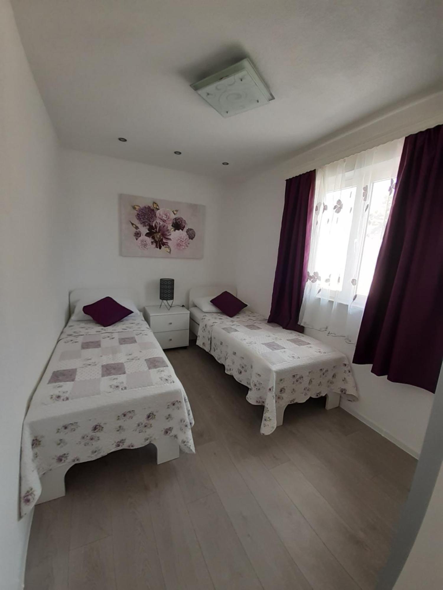 Apartment Lucky With Jacuzzi 트로기르 객실 사진